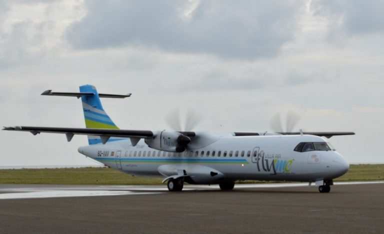 FlyMe_самролет_ATR-72-500