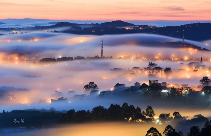 Далат часто называют «город в тумане». (Фото: Куи Сай Гон)