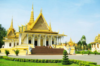 Королевский дворец The Ministry of Tourism of the Kingdom of Cambodia