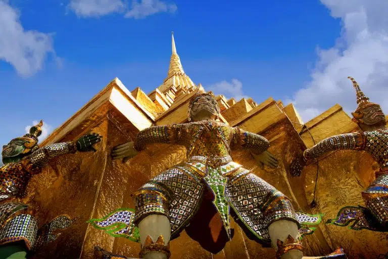 Thailande-Bangkok-Wat-Phra-Kaew-0170POP_1-768x512